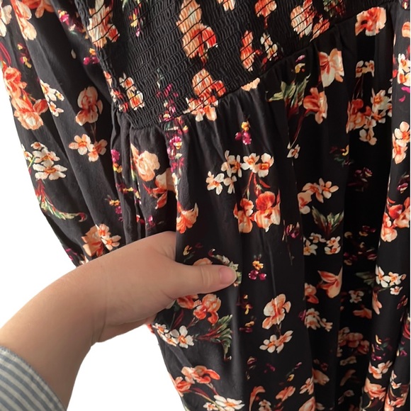 Old Navy floral maxi dress - Picture 5 of 7